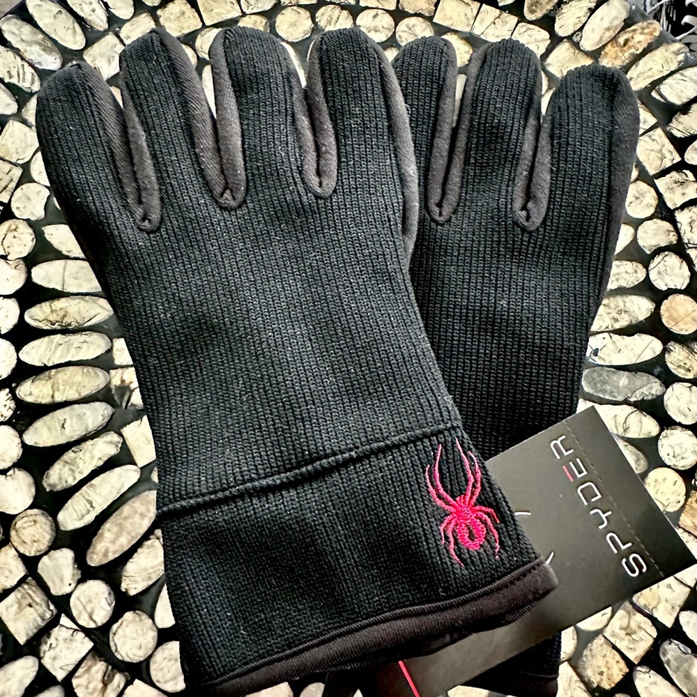 Spyder gloves men’s small ladies large. Unisex.